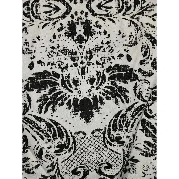 Misell Black and White Top - Picture 6 of 6